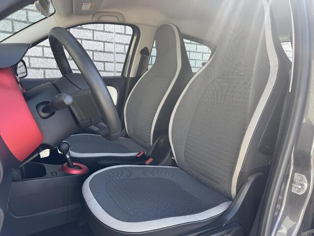 Renault TWINGO Z.E. R80 Collection | SOH 95% | Volledig Dealer Onderhouden | Apple CarPlay / Android Auto | Climate Control | DAB+ |