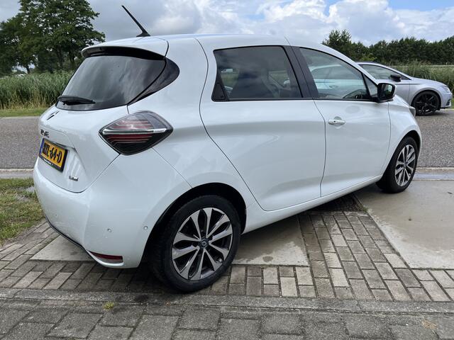 Renault ZOE R135 Intens 52 kWh / (Koopbatterij) / CCS-SNELLADER! / Apple Carplay - Android Auto / Stoelverw. + Stuurverw. /