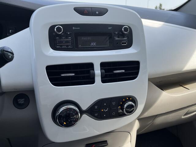 Renault ZOE R90 Life 41 kWh Huur Accu / Airco / Cruise /