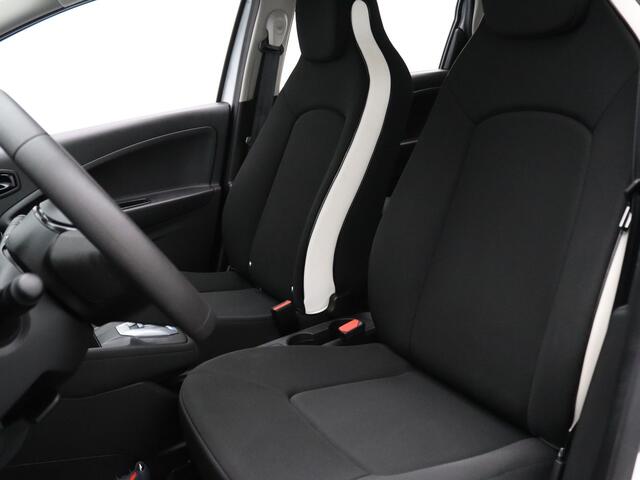 Renault ZOE R110 Life Carshare 52 kWh Automaat Cruise | Climate | Carplay | Navi | Parkeersens. achter