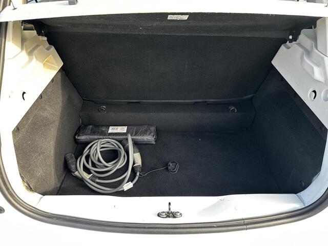 Renault ZOE R90 Life 41 kWh | Navigatie | SoH waarde 83% |