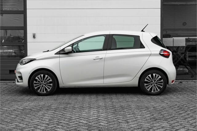 Renault ZOE R 135 PK Serie Limitee Riviera 52 kWh | Koopbatterij | Lederen interieur | Stoel en stuur verwarming | Bose geluid | Camera achter | | incl. Bovag rijklaarpakket met 12 maanden garantie |