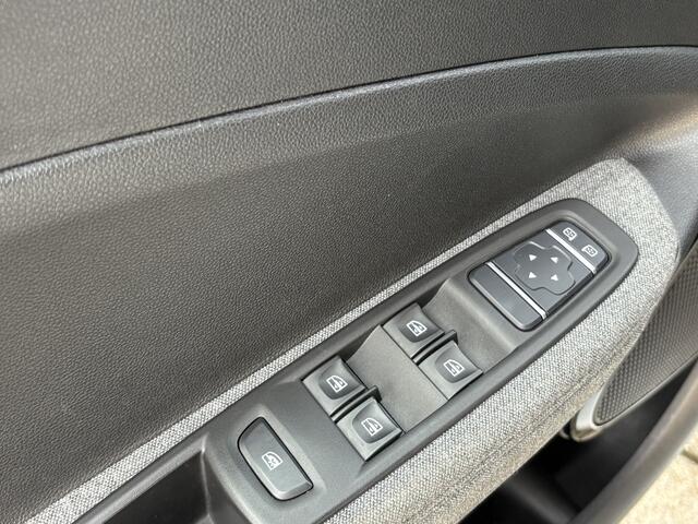 Renault ZOE R135 Zen 52 kWh | Koopaccu | Navigatie | Keyless | Cruise Control | Climate Control |