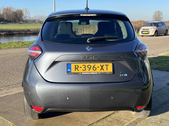 Renault ZOE E-TECH ELECTRIC R135 Intens 52 kWh / (Koopbatterij) / CCS-SNELLADER! / / Apple Carplay - Android Auto / Stoelverw. + Stuurverw. /