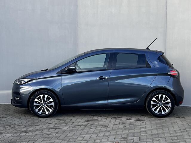 Renault ZOE R135 Intens Business 52 kWh / Dealer onderhouden / Koopaccu / SoH 97% / garantie tot 11-2028 < 160.000km / CCS snelladen / Navigatie groot scherm / Camera / 16" LM wielen /