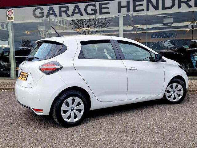 Renault ZOE R110 Life 52 kWh | Koop-Accu | 3 Fase | Grootste Batterij | Navi | Climate | occasion