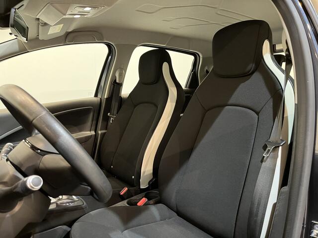 Renault ZOE R110 Life 52 kWh (Incl. Accu) / CarPlay / Airco / Cruise Control / 35.000 KM !! Prijs ex BTW ¤ 11.530,-