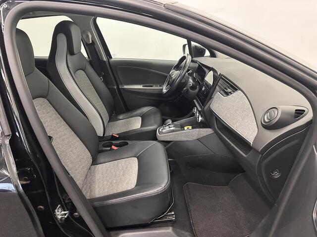 Renault ZOE R135 Intens 52 kWh Koopaccu Navigatie Apple Carplay/Android Auto Camera Parkeersensoren Cruise Control Stoel- en stuurverwarming Climate Control Lichtmetalen velgen