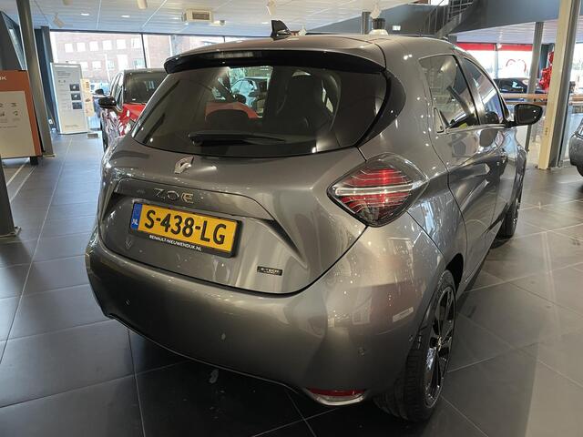 Renault ZOE R135 Iconic 52 kWh (Koop Accu) | BLIND SPOT | CAMERA | PARKEERSENSOREN | CLIMATE CONTROL | CRUISE CONTROL | APPLE CARPLAY