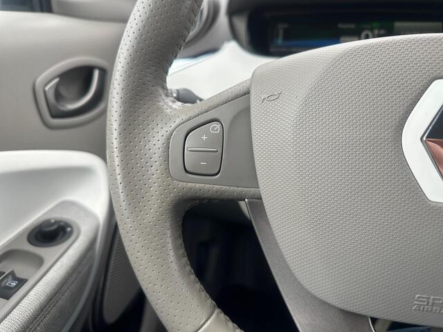 Renault ZOE R90 Life 41 kWh | KOOPACCU | 12 MAANDEN BOVAG GARANTIE | NAVI |