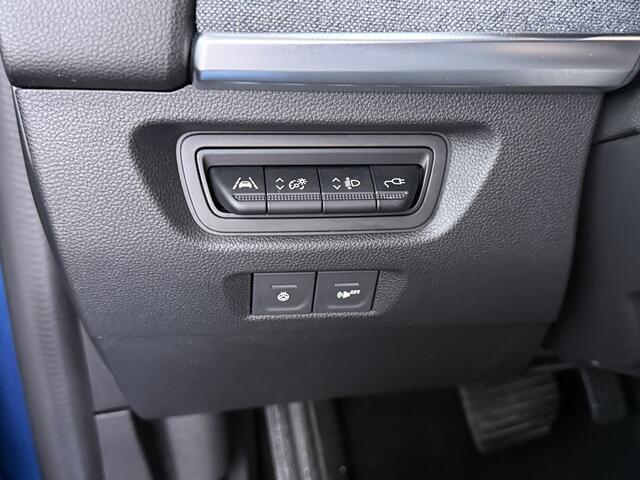 Renault ZOE R135 Intens 52 kWh (ex Accu) WLTP actieradius: ± 390 km Laadtijd AC van 0% tot 100% in 03:00 Laadtijd DC van 0% tot 80% in 01:10 WORDT VERWACHT Locatie Mazda RIJEN Adres: Parallelweg 49, 5121 LD Rijen