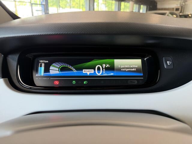 Renault ZOE R90 41 kWh (Huur Accu) Navigatie | Clima | 16" | Cruise control | Bluetooth | Dealer onderhouden!