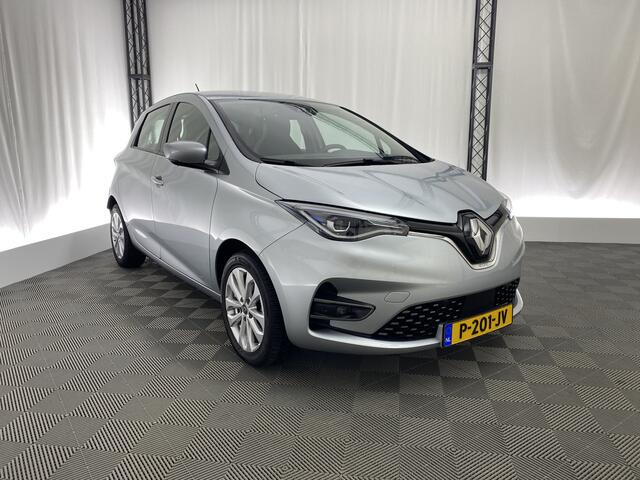 Renault ZOE R110 Life 52 kWh | SoH 94% | Apple carplay | Navi | Camera | Stuur- en stoelverwarming | 16 inch | LED |