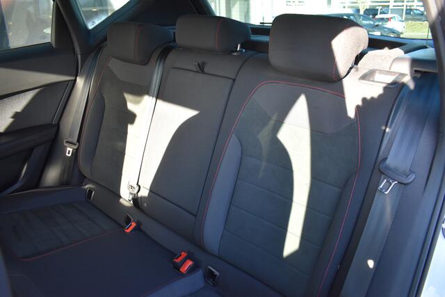 Seat ATECA 1.5 TSI FR Business Intense Automaat / Full Led / Apple Carplay / Keyless / 360 Camera / 19"LM / Beats Audio