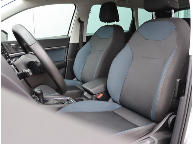 Seat ATECA 1.5 TSI Style | Trekhaak | Parkeercamera | Verwarmde voorruit | LED