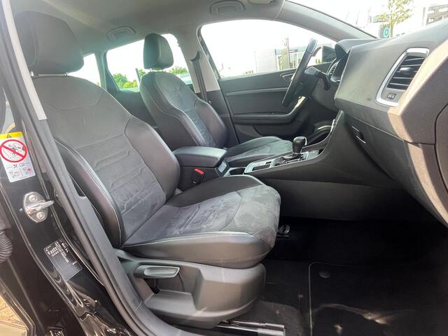 Seat ATECA 1.5 TSI Style Business Intense Automaat / NAVIGATIE / APPLE CARPLAY / ANDROID AUTO / 17'' LMV /