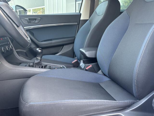 Seat ATECA 1.0 EcoTSI Style Business Intense | Navi | Carplay/Android | Cruise & Climate Control | Elek. Achterklep | PDC | Interesse? Bel of App naar: 06 30 51 05 90