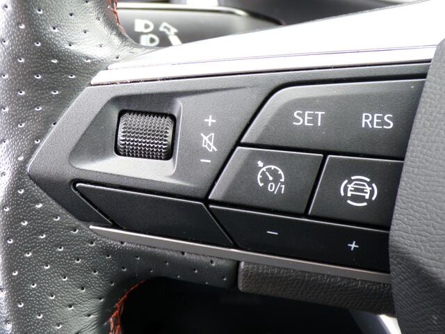 Seat ATECA 1.0 TSI FR Business Intense, Full LED / Sensoren + Camera / Carplay + Android Auto / Stoelverwarming / Navigatie / 18'' LMV