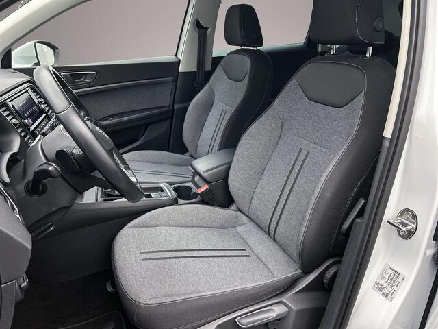 Seat ATECA Style Business Intense 1.5 TSI 150pk DSG Automaat Achteruitrijcamera, Cruise control, Stuurwiel verwarmd, LED koplampen, Stoelverwarming, App connect, Parkeersensor achter