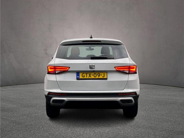 Seat ATECA Style Business Intense 1.5 TSI 150pk DSG Automaat Achteruitrijcamera, Cruise control, Stuurwiel verwarmd, LED koplampen, Stoelverwarming, App connect, Parkeersensor achter