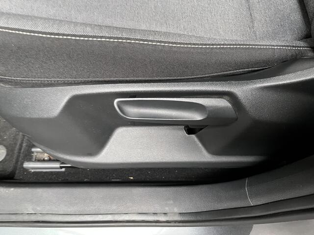 Seat ATECA 1.0 TSI Style / ELEK. WEGKLAPBARE TREKHAAK/ PARK. SENSOREN/ LED/ CRUISE/ STOEL-STUURVERWARM./ PARK ASSIST/ FULL LINK/ NAVI/ CLIMA/ DAB