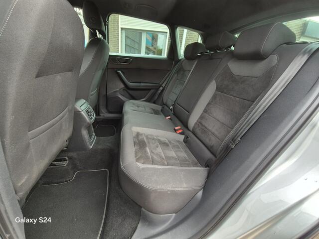 Seat ATECA 1.4 EcoTSI Xcellence Camera / Apple Carplay / Trekhaak / 150 PK!