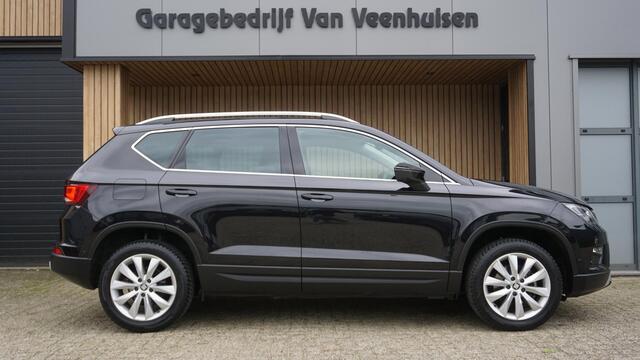 Seat ATECA 1.5 TSI 150pk Style Business Intense LED Trekhaak Navi Clima DAB 17inch LM *NL auto* 62464km! 1e eigenaar!