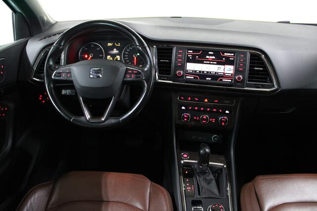 Seat ATECA 2.0 TDI Xcellence 4DRIVE DSG Automaat / Pano. / Stoelverwarming / Trekhaak Wegklapbaar / 360° Camera / 19'' LMV /