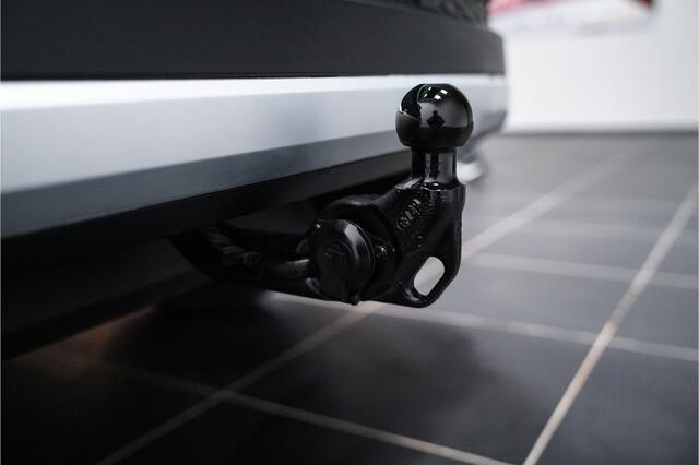 Seat ATECA 1.5 TSI Xcellence Business Intense|Panodak|Trekhaak|BEATS