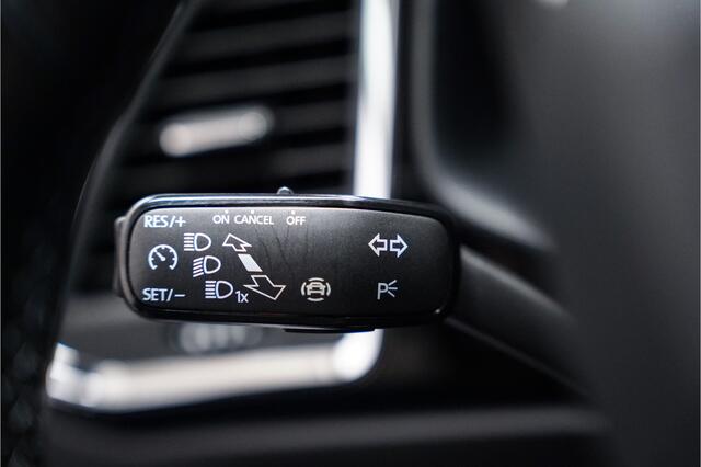 Seat ATECA 1.5 TSI Xcellence Business Intense|Panodak|Trekhaak|BEATS