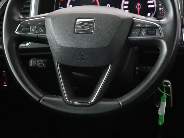 Seat ATECA 1.5 TSI Style | Panoramadak | Trekhaak | Camera | Stoelverwarming | Carplay | Navigatie | Cruise Control Adaptief | LMV 18 |