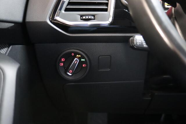 Seat ATECA 1.4 EcoTSI Xcellence 360Camera, Trekhaak, LED koplampen, Adaptieve Cruise Control, Standkachel,