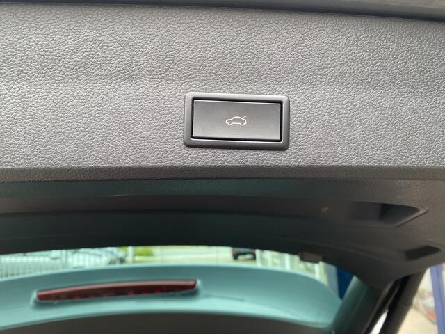 Seat ATECA 1.5 TSI FR Business Intense / Automaat / Dealer-Onderhouden / Vol-Leder / Cruise-Control / Climate-Control / Elektr.-Stoelen / Stoelverwarming / Apple-Carplay & Android-Auto / Keyless / LED / DAB Radio-Bluetooth / Navi / Draadloze-Telefoonlader / Flippers