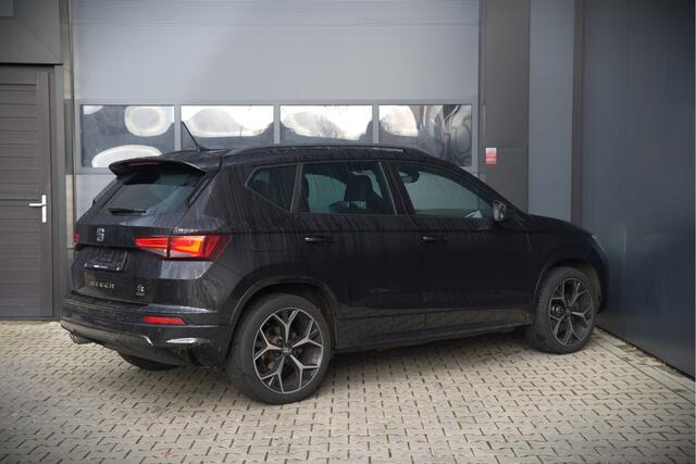 Seat ATECA 2.0 EcoTSI FR 4DRIVE | Panoramadak | Stoelverwarming | Keyless | 360 Camera | Standkachel | Navigatie | Apple Carplay | Trekhaak | Elektrische Stoel | Adaptive Cruise Control | Seat Sound | Adaptief Onderstel | D