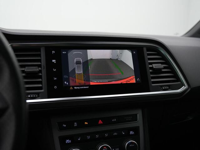 Seat ATECA 1.5 TSI 150 pk DSG FR | Panoramadak | Trekhaak | Beats | Leder/alcantara | Stuur-/stoelverwarming | Achteruitrijcamera