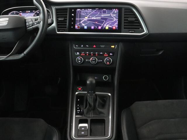 Seat ATECA 2.0 TDI FR Intens | Leder/Alcantara | Stoelverwarming | 360 Camera | Trekhaak | BeatsAudio | Adaptive cruise | Virtual Cockpit | Carplay | Navigatie | Full LED