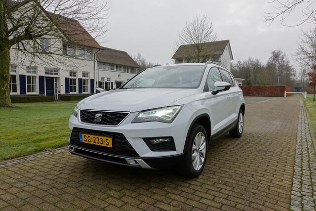 Seat ATECA 1.0 EcoTSI Style Business Intense | Trekhaak uitklapbaar | Full LED | 360° Camera | CarPlay |