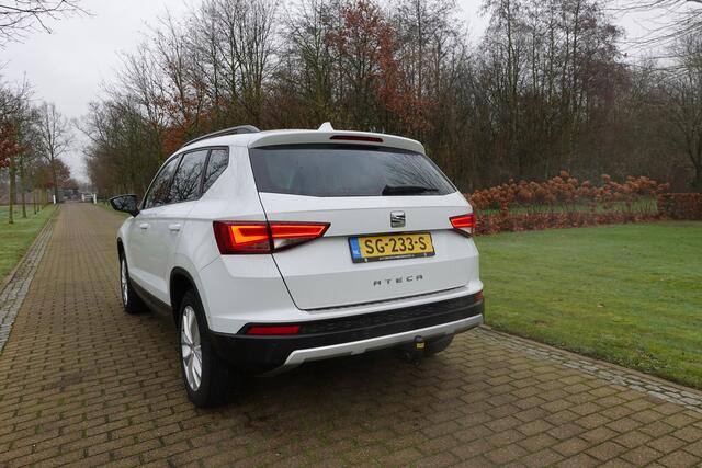 Seat ATECA 1.0 EcoTSI Style Business Intense | Trekhaak uitklapbaar | Full LED | 360° Camera | CarPlay |