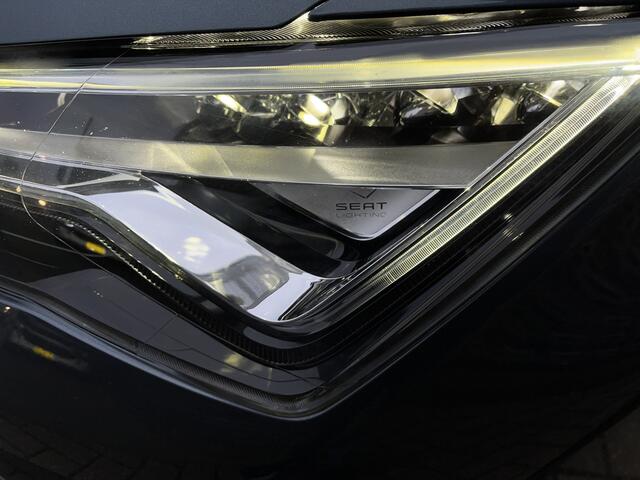 Seat ATECA 1.0 EcoTSI Style Business Intense / Navigatie / App connect / Camera / Parkeersensoren V+A / Lichtmetaal 17 inch / P4