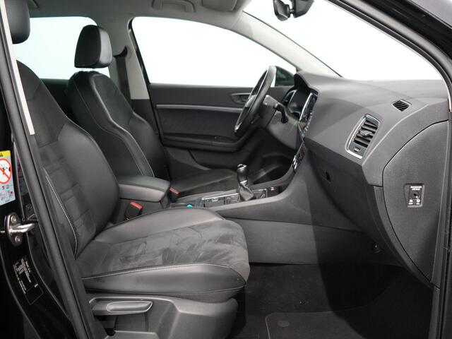 Seat ATECA 1.5 TSI Style Business Intense | Camera | Carplay | Winterpakket | DAB |