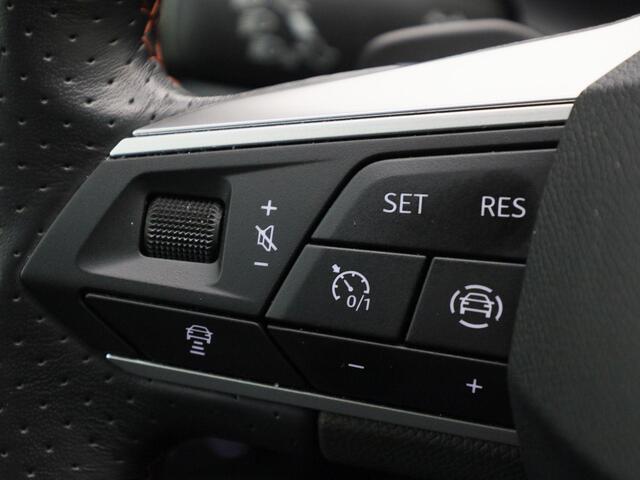 Seat ATECA 1.5TSI/150PK FR Business Intense DSG · Apple/Android · Camera + Parkeersensoren · Keyless