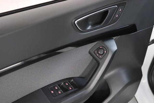 Seat ATECA 1.4 EcoTSI Xcellence 360Camera, Trekhaak, LED koplampen, Adaptieve Cruise Control, Standkachel,