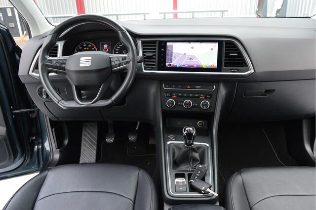 Seat ATECA 1.5 TSI Style Business Intense O.a; Haak, Pano, Leder, Stoelverw, Camera, Carplay, Etc. All-in prijs!