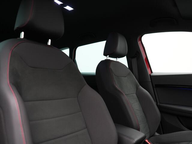 Seat ATECA 1.5 TSI FR DSG 150pk Dealer O.H. | Adaptive Cruise | Camera | Beats Audio | Alcantara Sportstoelen Verwarmd | 19"L.M | Apple Carplay | Sfeerverlichting | Keyless | Blis | Navigatie | DAB |