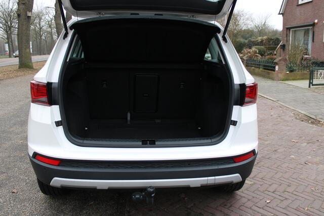 Seat ATECA 1.5 TSI Style Apple carplay, Trekhaak, Garantie