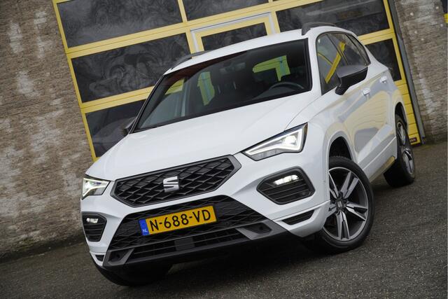 Seat ATECA 1.0 TSI FR Business Intense BJ2022 Lmv 18" | Led V+A | Pdc | Navi | Keyless entry | Elek. achterklep | App-Connect | Achteruitrijcamera | Virtual cockpit | Climate control | Cruise control | Sportstoelen | Verwarmde voorstoelen | Zwarte hemel