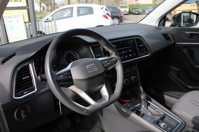Seat ATECA 1.5 TSI ACC, Carplay, Full-LED, Parkeer assistent, Achteruitrijcamera, NAVI, Climate control, Parksens. V en A, 17" LMV