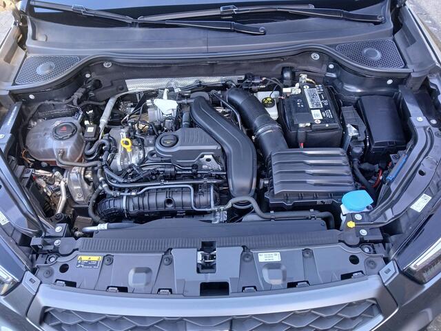 Seat ATECA 1.5 TSI FR Business Intense DSG-7 + Camera etc.