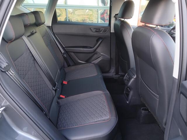 Seat ATECA 1.5 TSI FR Business Intense DSG-7 + Camera etc.