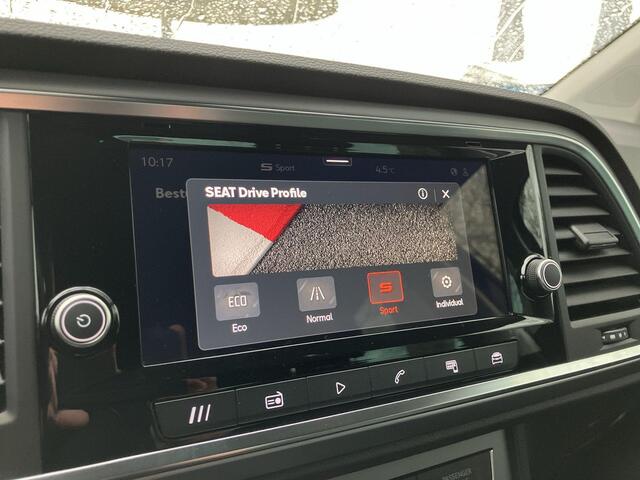 Seat ATECA 1.5TSI/150PK DSG FR FL · Apple/Android · Camera + Parkeersensoren · Stoel- & Stuurverwarming · Garantie t/m 22-05-2026